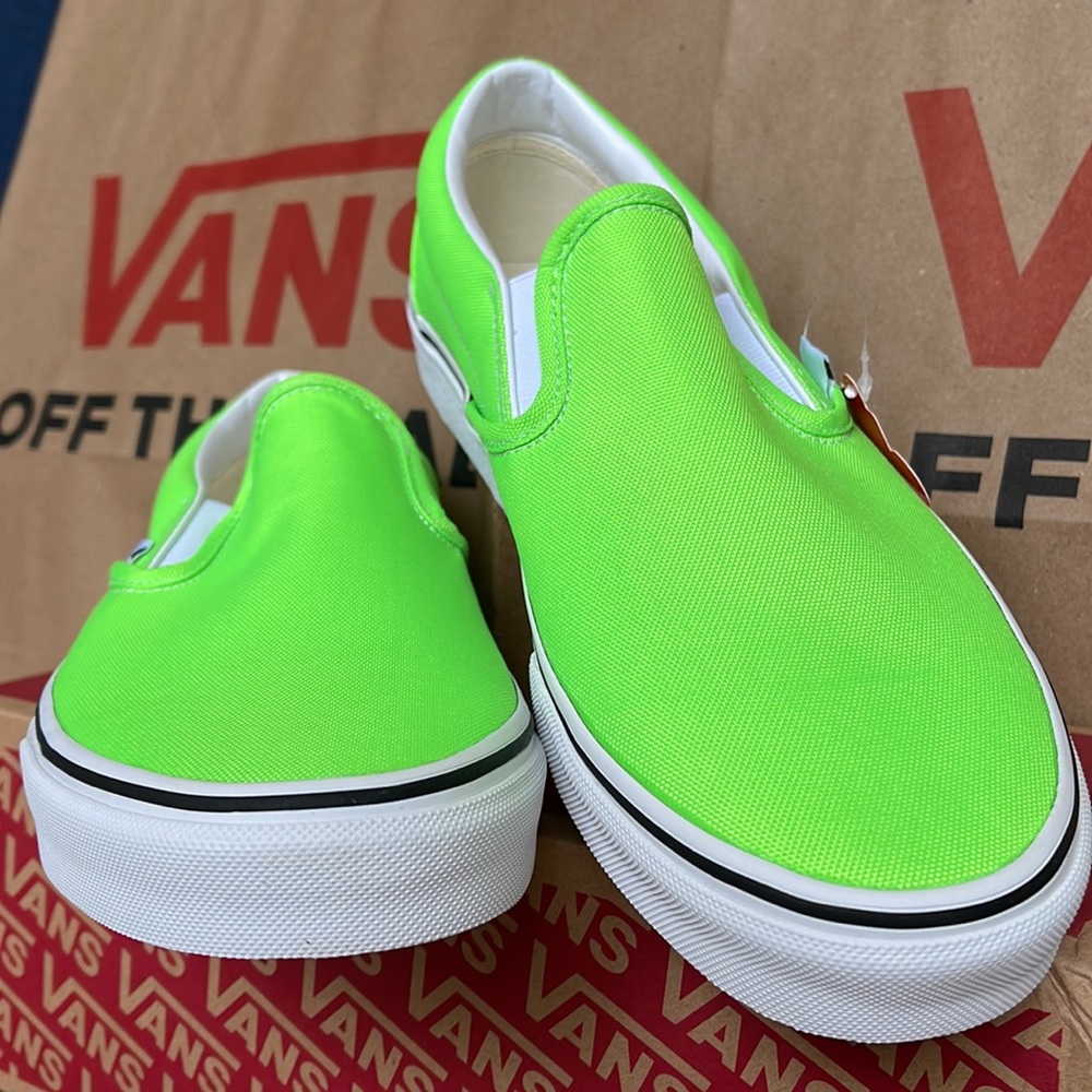 Vans Classic Slip On Neon Green Gecko/True White sneakers WMNS - Picture 9 of 16